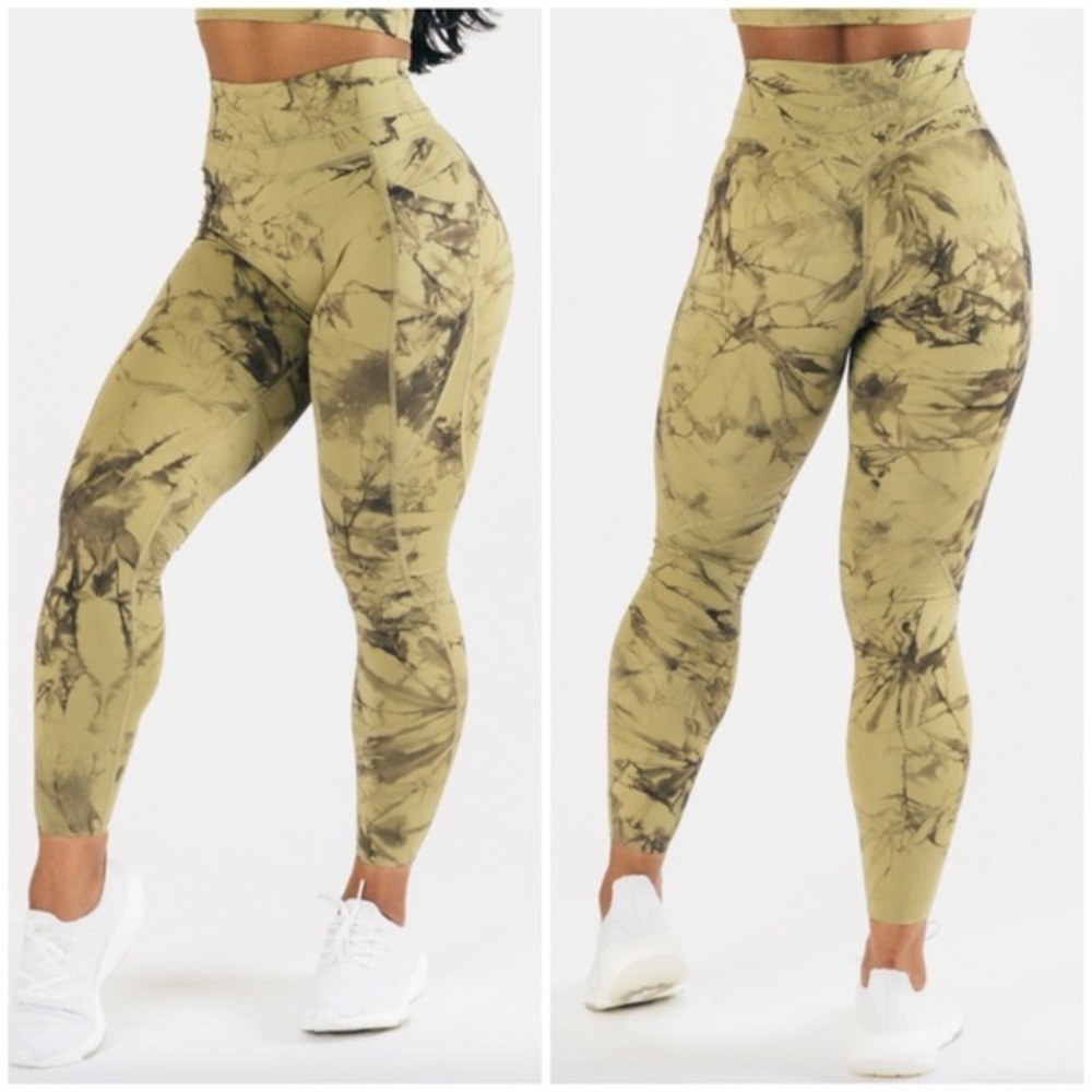 Alphalete alphalux force leggings.